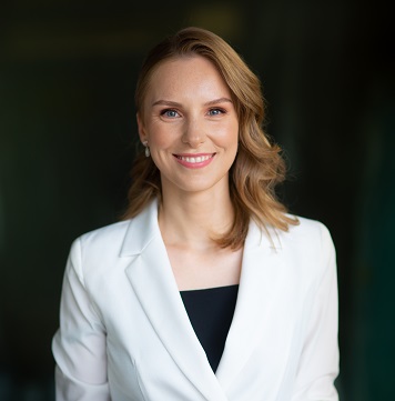 Dr. Olga Stangej - Partner Dr. Olga Stangej